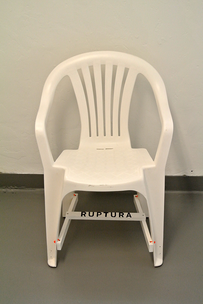 oroza_corrected-chair-DSC_1354