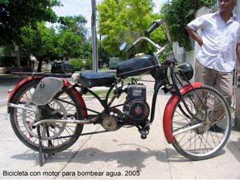Ernesto Oroza."Rikimbili" 2005 Bicicleta con motor de bombear agua acoplado