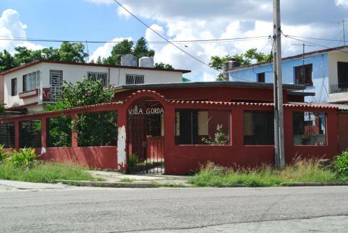 48420053_2103800789677146_647260573758652416_n